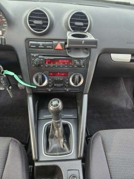 Audi A3 8P Hatchback 3d 1.6 102KM 2005 Audi A3 3-drzwiowe Opłacony Zdrowy Zadbany, zdjęcie 12