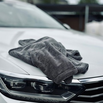 ПУШИСТОЕ ПЛОТНОЕ ПОЛОТЕНЦЕ ИЗ МИКРОФИБРЫ ДЛЯ СУШКИ АВТОКРАСКИ 1200GSM