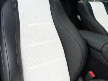 Mercedes GLE V167 SUV Facelifting 3.0 450d 367KM 2026 MERCEDES-BENZ GLE 450 d 4-Matic AMG Line 3.0 (367KM) 2026, zdjęcie 5