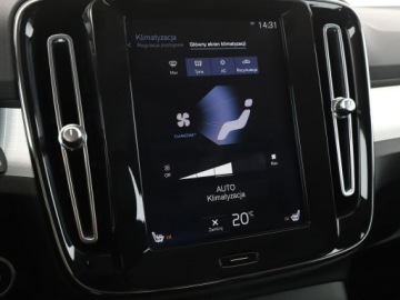 Volvo XC40 Crossover 1.5 T3 163KM 2020 Volvo XC 40 full LED virtual cocpit półskóra, zdjęcie 27