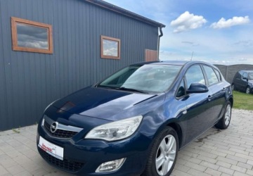 Opel Astra J Hatchback 5d 1.6 Turbo ECOTEC 180KM 2010 Opel Astra Opel Astra 1,6T 180KM, Parktronik Przod i Tyl, Oplacony, Zadbany, zdjęcie 3
