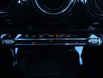 Mercedes Klasa A W177/V177 Hatchback 1.3 160 109KM 2020 Mercedes A A 160, Salon Polska, Serwis ASO, Klima, zdjęcie 17