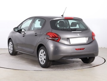 Peugeot 208 I Hatchback 5d Facelifting 1.2 PureTech 82KM 2019 Peugeot 208 1.2 PureTech, Salon Polska, Klima, zdjęcie 3