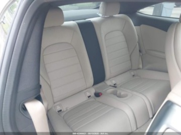 Mercedes Klasa C W205 2017 Mercedes-Benz Klasa C 2017 MERCEDES-BENZ C 300 2.0 Benzyna 241KM, zdjęcie 16