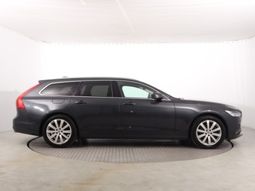 Volvo V90 II Kombi 2.0 D4 190KM 2016 Volvo V90 D4 AWD, 187 KM, 4X4, Automat, Skóra, zdjęcie 5