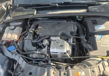 Ford Focus III Kombi Facelifting 1.0 EcoBoost 125KM 2014 Ford Focus Przeglad I ubezpieczenie do Wrzesnia. Zwolnienie z PCC. 125KM, zdjęcie 12