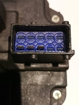 SAAB 95 - 96 2008 PŘEDNÍ STRANA LEVÝ ZÁMKY