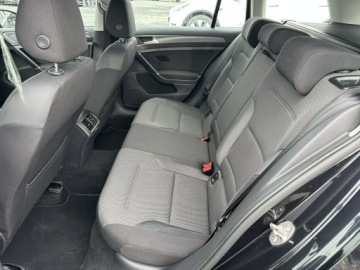 Volkswagen Golf VII Variant Facelifting 1.6 TDI-CR DPF BMT 115KM 2018 Volkswagen Golf Variant 1.6 TDI DSG Comfortline, zdjęcie 24