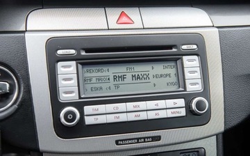 Volkswagen Passat B6 Variant 2.0 TDI PD-DPF 140KM 2007 Volkswagen Passat 2.0TDI 140KM SportLIne Alu 18 Climatron Pdc Po Serwisie, zdjęcie 20