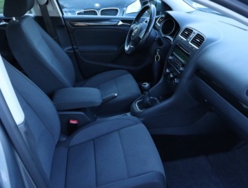 Volkswagen Golf VI Hatchback 5d 1.6 TDI-CR DPF 105KM 2009 VW Golf 1.6 TDI, Salon Polska, Klima, Klimatronic, zdjęcie 8