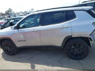 Jeep Compass II 2025 Jeep Compass Latitude 2025 2.0 Benzyna 200KM, zdjęcie 2