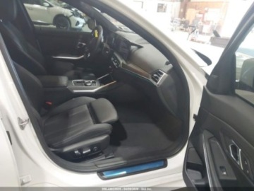 BMW Seria 3 G20-G21 Limuzyna Facelifting 2.0 330i 245KM 2024 BMW Seria 3 2024 BMW 3 Series 330i xDrive Sedan 2.0 Benzyna 245KM, zdjęcie 10