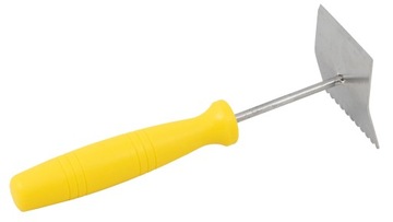 Скребок для решетки из нержавеющей стали с пластиковой ручкой.