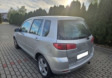 Mazda 2 I 1.4 16V MZI 80KM 2005 Mazda 2 Mazda 2 I Mazda 2 1.4 2005r - Ladny stan 1.4 Benzyna 80KM, zdjęcie 3