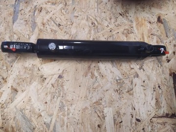 Гидравлический цилиндр 50/28/200 fi 25 для плуга «Крокодил»