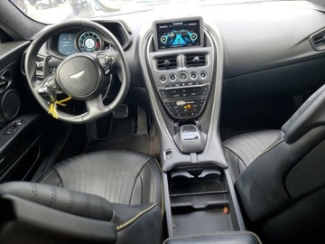 Aston Martin DB11 Coupe 4.0 V8 503KM 2018 Aston Martin DB11 2018 4.0l 4.0 Benzyna 503KM, zdjęcie 8