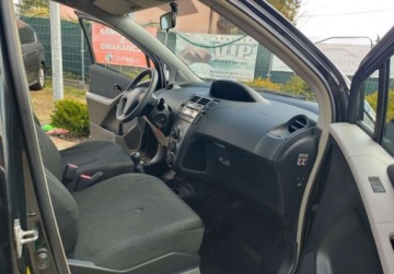 Toyota Yaris II Hatchback 5d 1.0 VVT-i 69KM 2010 Toyota Yaris ZADBANA Brak Korozji Klima Elektryka Gwarancja Benzyna, zdjęcie 18