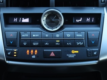 Lexus NX I SUV 200t 238KM 2015 Lexus NX 200t, Salon Polska, 4X4, Automat, Skóra, zdjęcie 14