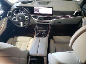 BMW X7 2025 BMW X7 2025r., 4x4, 3.0L 3.0 Benzyna 375KM, zdjęcie 7
