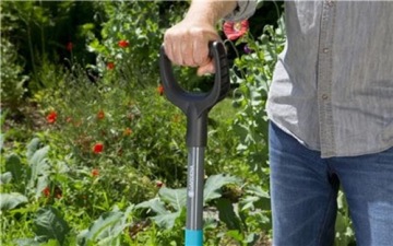 Лопата ClassicLine прямая 17050-20 Прочные лопаты Gardena
