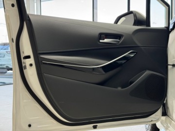 Toyota Corolla XII TS Kombi Facelifting 2.0 Hybrid Dynamic Force 196KM 2022 Toyota Corolla Comfort + Tech + Style / LED / Podg, zdjęcie 10