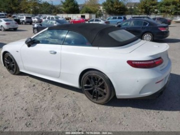 Mercedes Klasa E W214 2023 Mercedes-Benz Klasa E 2023r., 4x4, 3.0L 3.0 Benzyna 429KM, zdjęcie 2