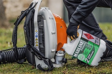 Алкилатное топливо MARLINE Premium 2T для двухтактных двигателей - 2л