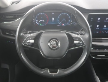 Skoda Octavia IV Kombi 2.0 TDI 150KM 2021 Skoda Octavia 2.0 TDI, Salon Polska, zdjęcie 15