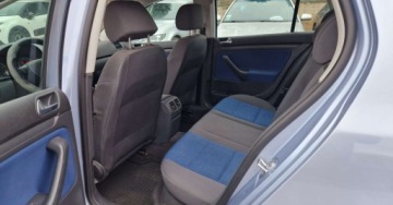 Volkswagen Golf V Hatchback 1.4 i 16V 75KM 2005 Volkswagen Golf 1.4 75KM Klimatyzacja automatyczna 1.4 Benzyna 75KM, zdjęcie 12