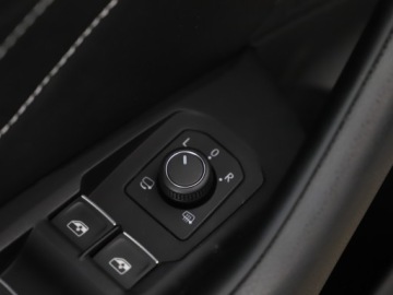 Volkswagen Arteon Fastback Facelifting 2.0 TDI SCR 150KM 2022 Volkswagen Arteon Shooting Brake El.klapa | LED |, zdjęcie 10