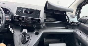 Citroen Berlingo III Osobowy M 1.2 PureTech 110KM 2022 Citroen Berlingo 1.2 PureTech Feel SS 110KM Salon PL 1.2 Benzyna 110KM, zdjęcie 19