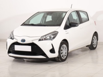 Toyota Yaris III Hatchback 5d Facelifting 2017 1.5 Hybrid 100KM 2020 Toyota Yaris 1.5 Hybrid, Salon Polska, zdjęcie 1