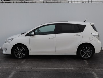 Toyota Verso Minivan Facelifting 1.8 Valvematic 147KM 2016 Toyota Verso 1.8 Valvematic, GAZ, Automat, Skóra, zdjęcie 2