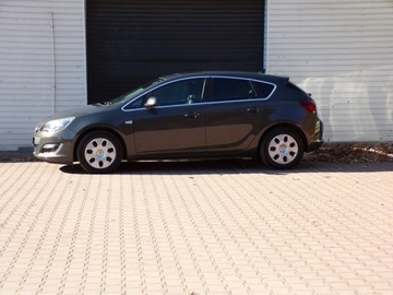 Opel Astra J GTC 1.4 Turbo ECOTEC 140KM 2014 Opel Astra FUUL OPCJA COSMO I WŁAŚĆ 2014R, zdjęcie 9