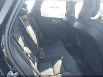 Volvo XC60 II 2026 Volvo XC 60 b5 plus, 2026r., 4x4, 2.0L 2.0 Benzyna 247KM, zdjęcie 9