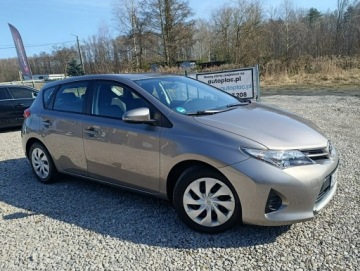 Toyota Auris II Hatchback 5d Dual VVT-i 100 99KM 2013 Toyota Auris Bezwypadkowa, tylko 17000 km, zdjęcie 7