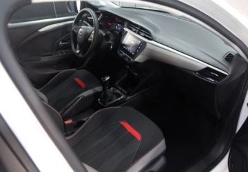 Opel Corsa F Hatchback 5d 1.5 Diesel 102KM 2021 Opel Corsa 1.5 Diesel 102 KM 1.5 Diesel 102KM, zdjęcie 5