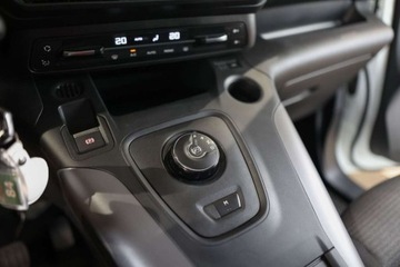 Toyota 2020 Toyota Proace City Verso City Verso 1.5 D-4D Family Aut. Oferta dealera Gw, zdjęcie 13