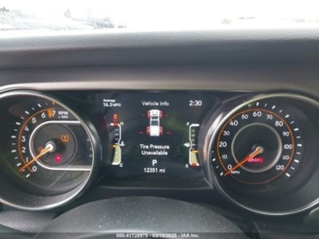 Jeep 2023 Jeep Gladiator 2023r., Willys, od ubezpieczalni 3.6 Benzyna 285KM, zdjęcie 10