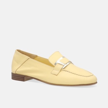 Damskie buty VENEZIA. Klasyczne skórzane mokasyny w kolorze żółtym r. 40