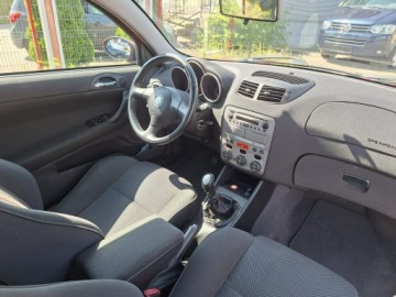 Alfa Romeo 147 Hatchback 1.6 i 16V T.Spark 120KM 2002 Alfa Romeo 147, zdjęcie 28