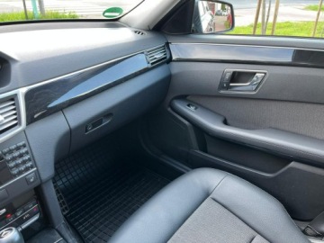 Mercedes Klasa E W212 Kombi 200 CGI BlueEFFICIENCY 184KM 2011 Mercedes E 200 Benz E212 Avantgarde, zdjęcie 21