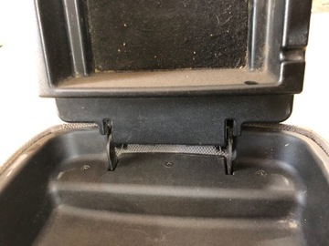 LOKETNÍ OPĚRKA MITSUBISHI PAJERO 3