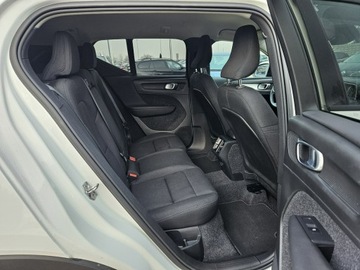 Volvo XC40 Crossover 2.0 D3 150KM 2019 Volvo XC 40 2,0 diesel 150KM MOMENTUM, zdjęcie 6