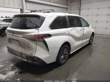 Toyota Sienna III 2021 Toyota Sienna Le, 2021r., 4x4, 2.5L 2.5 Benzyna 189KM, zdjęcie 3