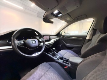 Skoda Octavia IV Scout 1.5 TSI ACT 150KM 2022 Skoda Octavia STYLE 1.5 TSI 150KM /Elektryczny Hak, zdjęcie 16