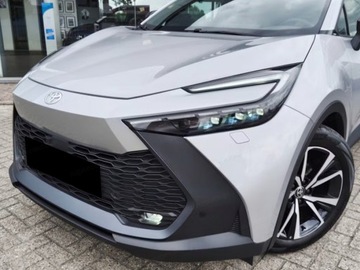 Toyota C-HR II SUV Plug-In 2.0  223KM 2025 Od ręki - Style 2.0 Hybrid Dynamic Force Plug-in 223KM | Podgrzewane fotele, zdjęcie 11
