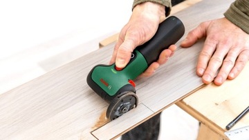 УГЛОВАЯ ШЛИФОВАЛЬНАЯ МАШИНА EASYCUT&GRIND 7,2 В BOSCH