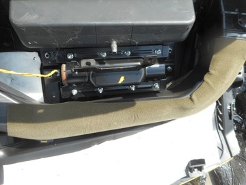 HYUNDAI H1 07R DESKA ROZDĚLOVAČE KONZOLA ULOŽENÍ