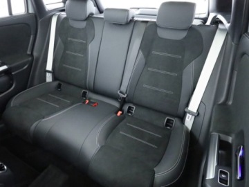 Mercedes GLA II Off-roader Facelifting 1.3 200 163KM 2026 MERCEDES-BENZ GLA 200 AMG Line Suv 1.3 (163KM) 2026, zdjęcie 12